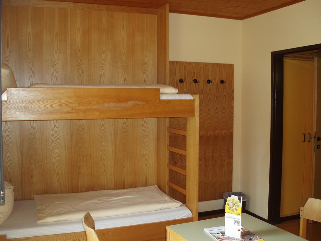 Jufa St. Martin Hotel Санкт Мартин ам Тененгебирге Стая снимка