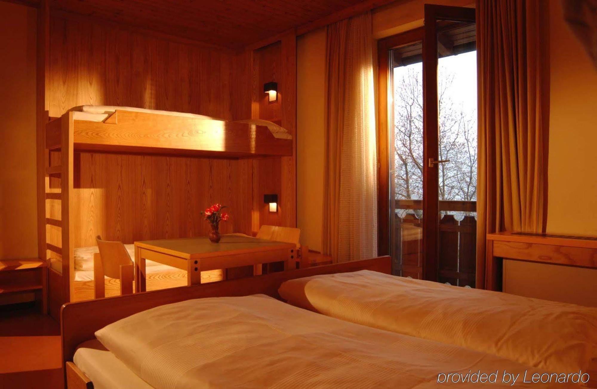 Jufa St. Martin Hotel Санкт Мартин ам Тененгебирге Стая снимка